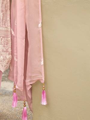 Floral embroidered sequinned straight organza kurta with trousers and dupatta 3