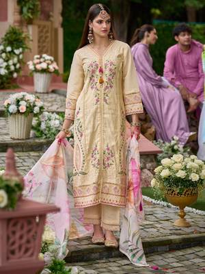 Women ethnic motifs embroidered panelled thread work kurta with trousers & with dupatta 2