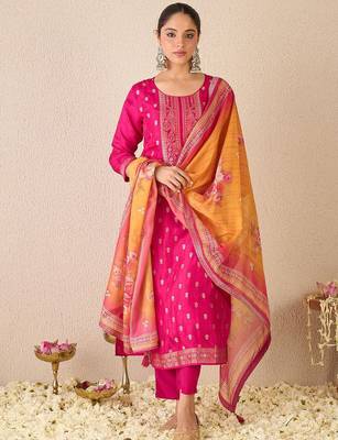 Women ethnic motifs kurta with trousers & with dupatta 2