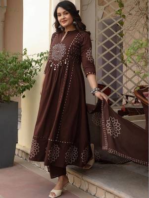 Women ethnic motifs printed empire mirror work cotton kurta with trousers & with dupatta 4