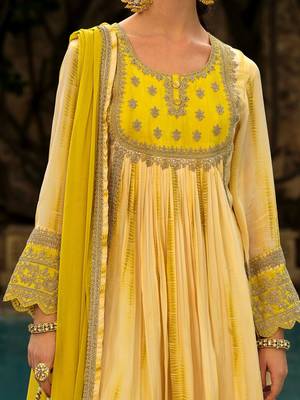 Women ethnic motifs embroidered anarkali kurta with trousers & dupatta 3