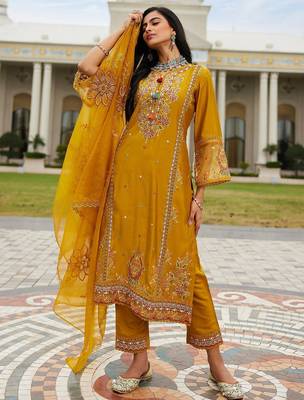 Women ethnic motifs embroidered mirror work kurta with trousers & with dupatta 1