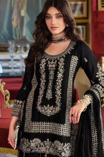Floral embroidered round neck chinon zari straight kurta & palazzos with dupatta