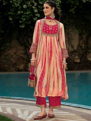 Floral embroidered shibori technique thread work kurta with trousers & dupatta 4