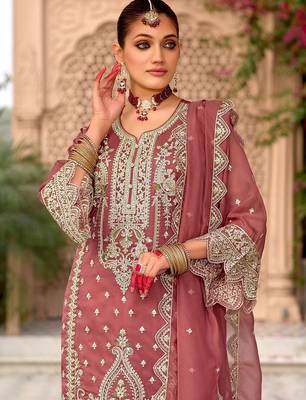 Floral embroidered notch neck zari organza kurta with trousers and dupatta 2