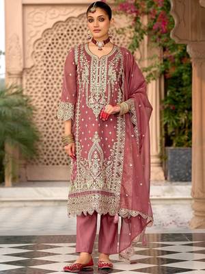 Floral embroidered notch neck zari organza kurta with trousers and dupatta 1