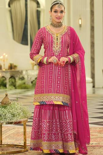 Women ethnic motifs embroidered sequinned kurta set with dupatta