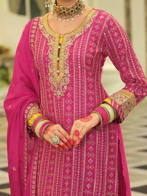 Women ethnic motifs embroidered sequinned kurta set with dupatta 4