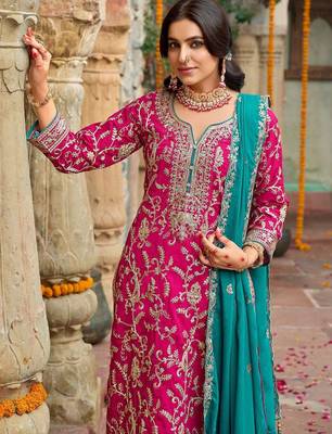 Zari ethnic motifs embroidered notch neck straight kurta with trousers & dupatta 2