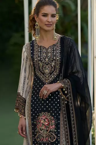 Floral printed sweetheart neck mirror work straight kurta with palazzos & dupatta
