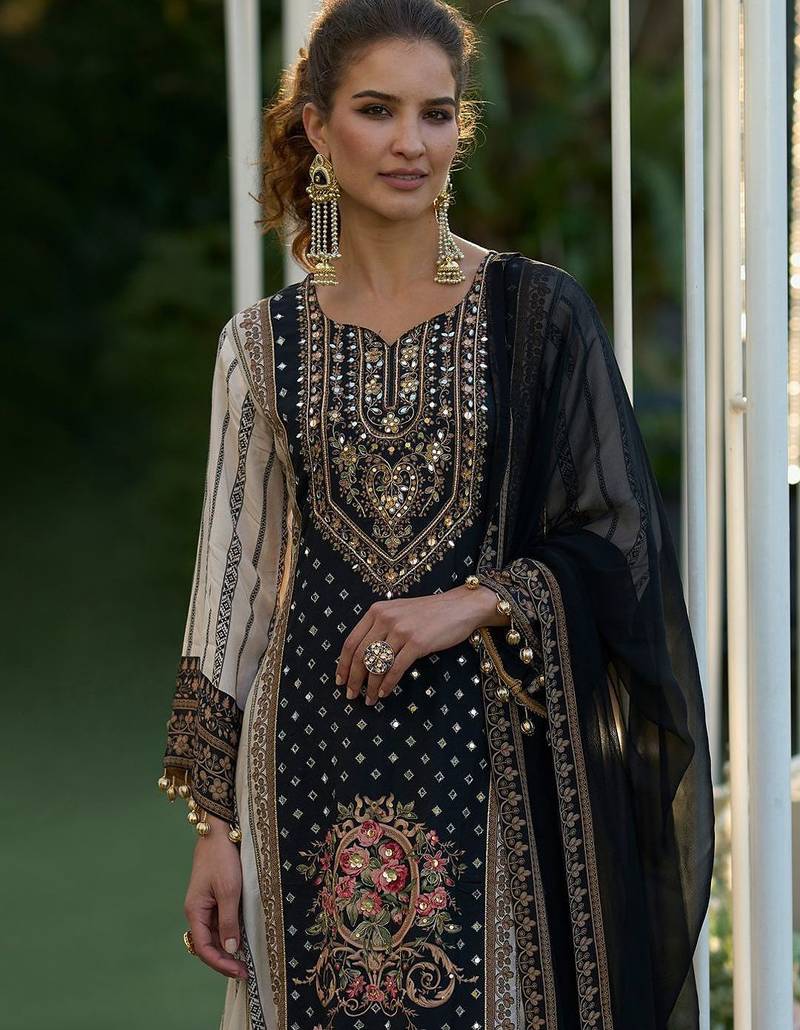 Floral printed sweetheart neck mirror work straight kurta with palazzos & dupatta