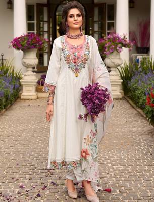 Women floral embroidered thread work cotton kurta & trousers with dupatta 1