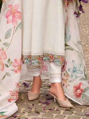 Women floral embroidered thread work cotton kurta & trousers with dupatta 3