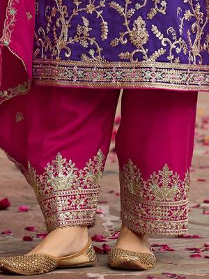 Women ethnic motifs embroidered thread work kurta with salwar & with dupatta 2