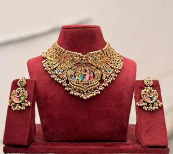 Handcrafted temple jewellery: intricate gold-plated choker set 4