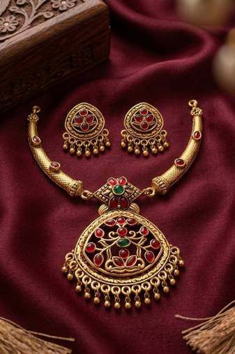 Gold plated matte indian necklace set with stones traditional bollywood wedding jewelry with earrings
