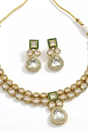 Handcrafted gold-plated kundan choker necklace set with earrings | traditional ethnic indian bridal jewelry for women