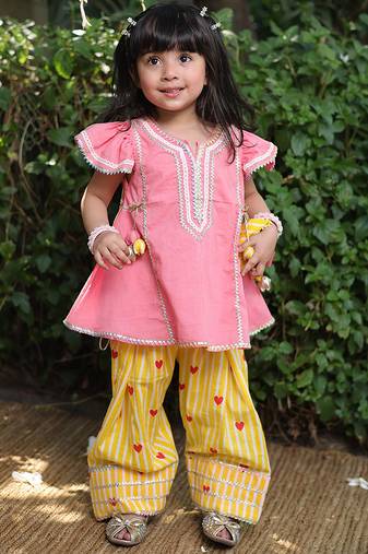 Coral pink embroidered cotton kurti set