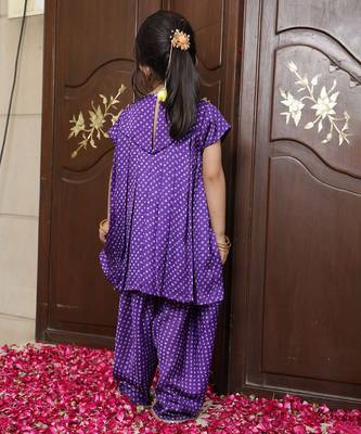 Deep purple embroidered crepe kurti set 2
