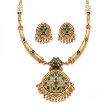 Antique gold plated matte indian necklace set with green stones | traditional bollywood wedding jewelry with earrings 3