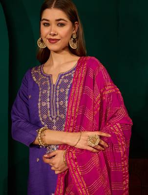 Violet silk sequence embroidered v neck kurta set with pink jacquard dupatta 5