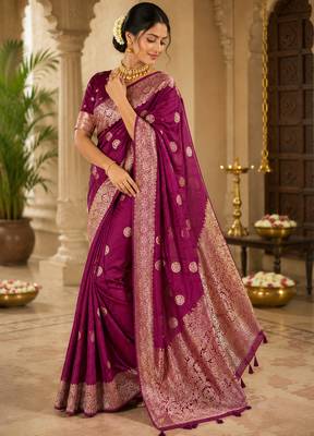 Maroon soft silk circular motifs jacquard zari woven banarasi saree 4