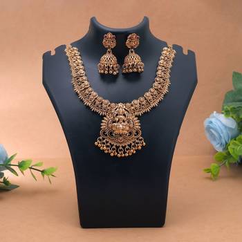 Gold color temple necklace set traditional artwork 2
