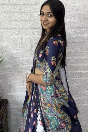 New Designer Print With Real Mirror Work Women's Lehenga Choli And Dupatta Set