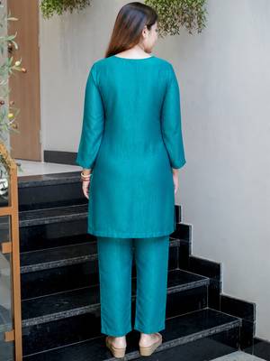 Teal chinon silk heavy thread embroidery beads work kurta & pant with koti set 4
