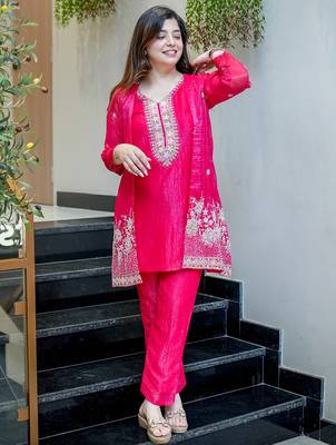 Rani pink chinon silk heavy thread embroidery beads work kurta & pant with koti set 2