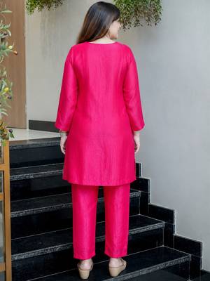 Rani pink chinon silk heavy thread embroidery beads work kurta & pant with koti set 4