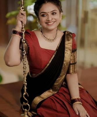 Marron Silk Zari Lehenga with Banarasi Silk Dupatta 3