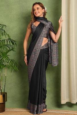 Mirchi fashion women's black paisley kalamkari print chiffon saree with unstitched blouse piece 2