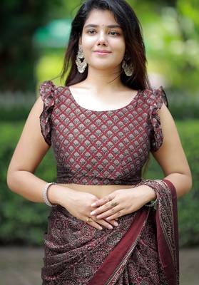 Mirchi fashion women's maroon ajrakh printed chiffon saree with unstitched blouse piece 5