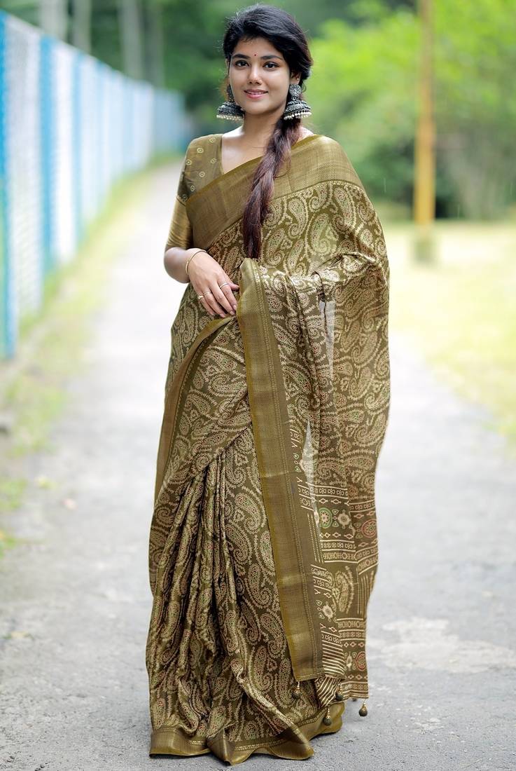 Mirchi fashion women's green paisley zari border cotton silk,silk blend saree with unstitched blouse piece