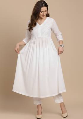Women's white cotton handcrafted  chikankari flared kurta with embroidered yoke and 3/4 sleeves 1