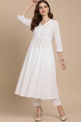 Women's white cotton handcrafted  chikankari flared kurta with embroidered yoke and 3/4 sleeves 3