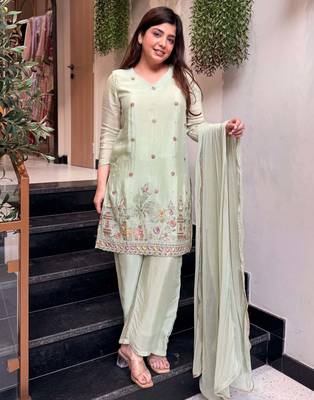 Pista color stylish readymade crepe fabric suit for trendy girls 1