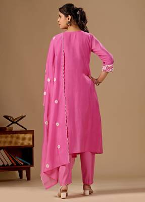 Pink color mul cotton fabric designer embroidery work festive salwar kameez for girls 2
