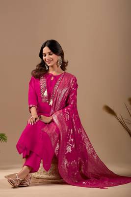 Pink color mul chanderi fabric ethnic partywear suit for trendy girls 3