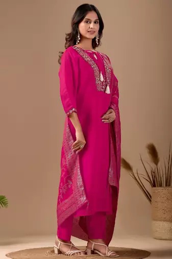 Pink color mul chanderi fabric ethnic partywear suit for trendy girls