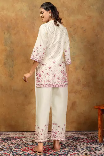 Pink color soft cotton fabric designer cord set for casual girlie looks