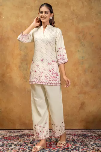 Pink color soft cotton fabric designer cord set for casual girlie looks