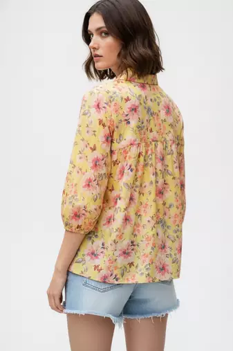 Yellow color poly crepe fabric designer printed stylish casual tops for girls