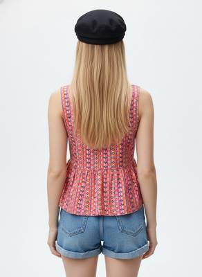 Pink color poly crepe fabric designer printed stylish casual tops for girls 2