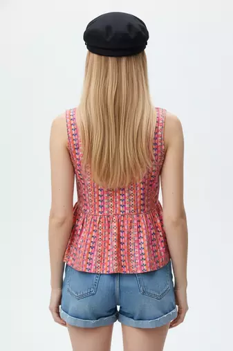 Pink color poly crepe fabric designer printed stylish casual tops for girls