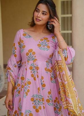 Pink color designer cotton silk fabric designer printed readymade suit 3