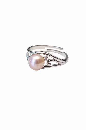 Pearl finger ring with silver-tone filigree band, adjustable