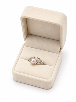 Pearl finger ring with silver-tone filigree band, adjustable 3