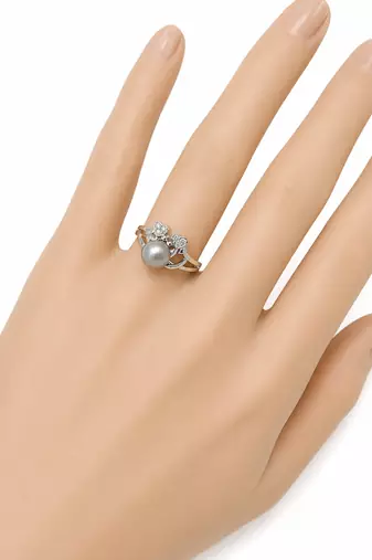 Grey pearl finger ring with cz heart accents, adjustable
